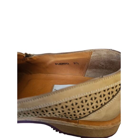 Mezlan Suede Puerto Cut Out Natural Beige Preppy Academia Loafers 9.5 EUC main image 11